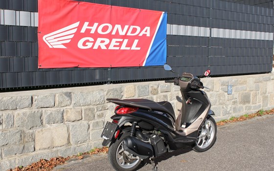 Gebrauchtmotorrad Piaggio Medley 125 - Bild 4 Gebrauchtmotorrad Piaggio Medley 125 - Bild 4