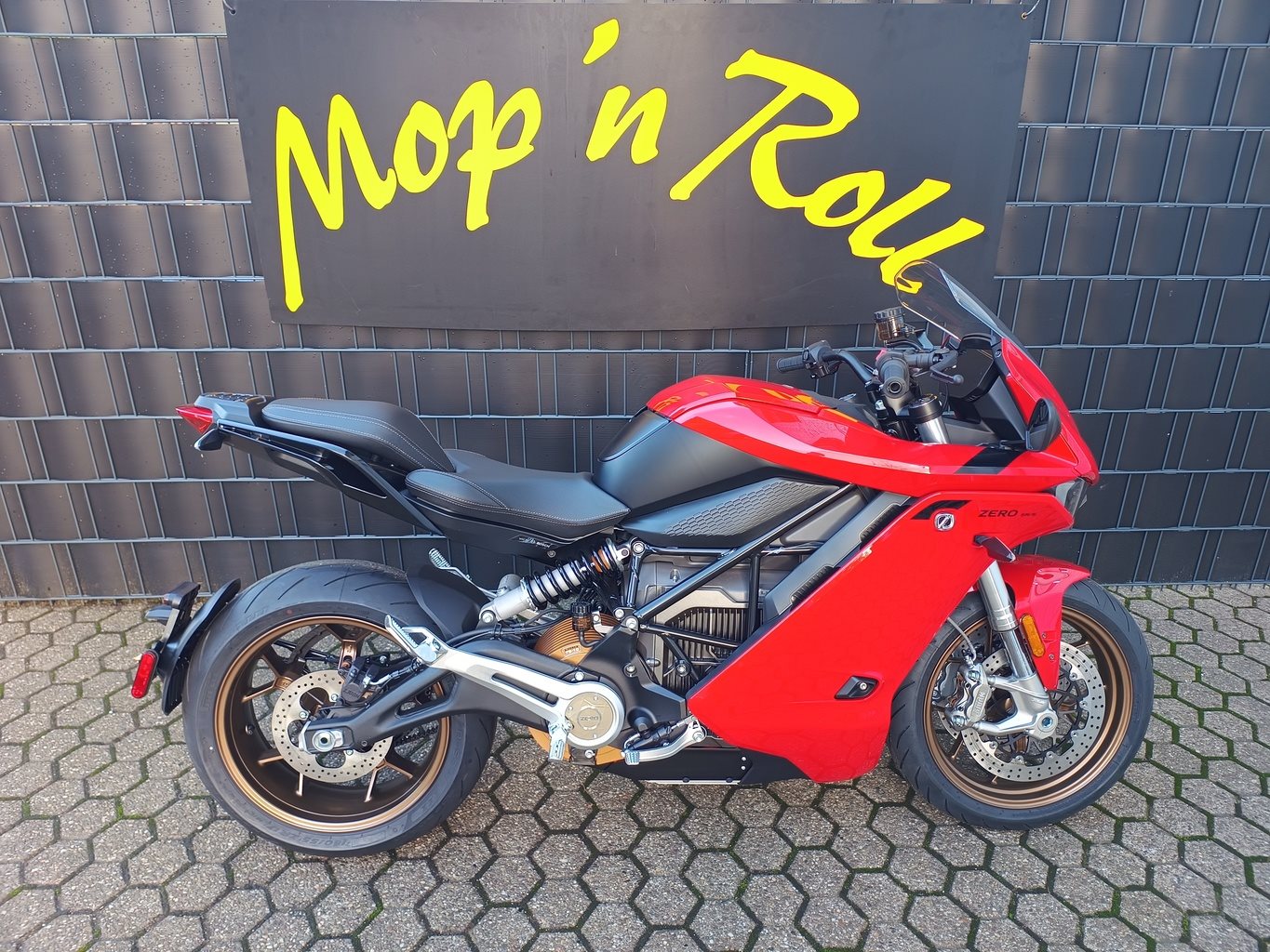 Zero SR/S<br />ZF17.3 A