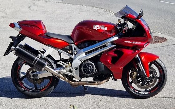 Gebrauchtmotorrad Aprilia SL 1000 Falco - Bild 1 Gebrauchtmotorrad Aprilia SL 1000 Falco - Bild 1