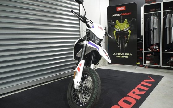 Gebrauchtmotorrad Aprilia SX 125 - Bild 3