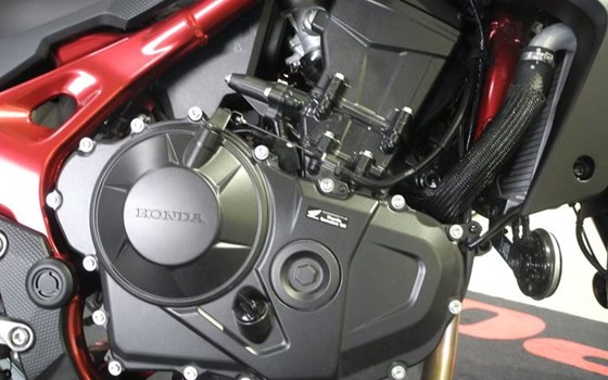 Gebrauchtmotorrad Honda CB750 Hornet - Bild 8