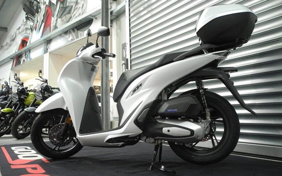 Gebrauchtmotorrad Honda SH125i - Bild 11