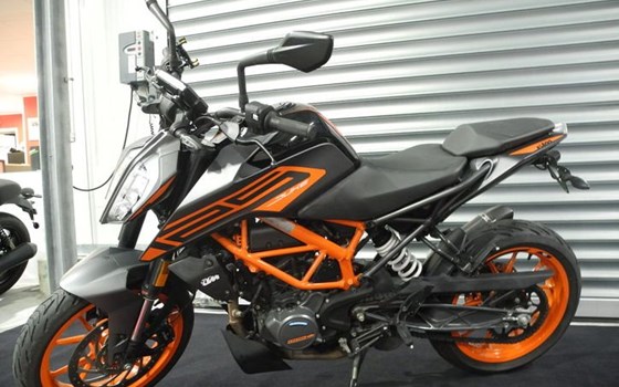 Gebrauchtmotorrad KTM 125 Duke - Bild 2