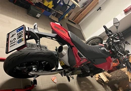 Gebrauchte Ducati Hypermotard 698 Mono Gebrauchte Ducati Hypermotard 698 Mono