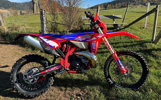 Gebrauchtmotorrad Beta RR 300 Racing - Bild 1 Gebrauchtmotorrad Beta RR 300 Racing - Bild 1