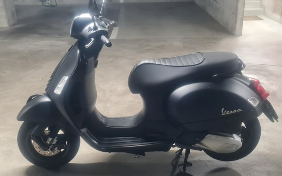 Offerta Vespa GTS 300 hpe Super - Immagine 1