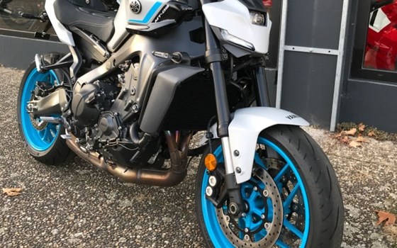 Gebrauchtmotorrad Yamaha MT-09 35kW - Bild 2