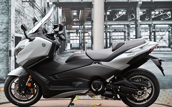 Gebrauchtmotorrad Yamaha TMAX 560 Tech Max - Bild 3