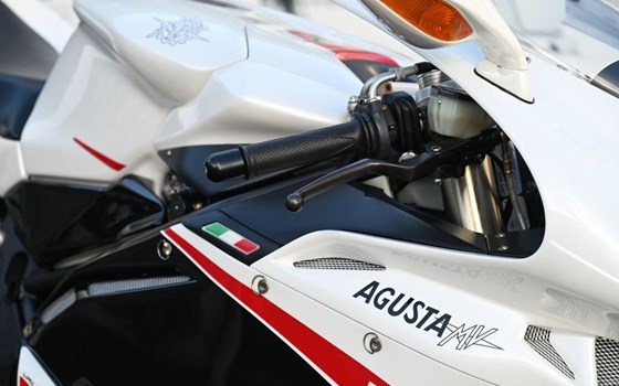 Gebrauchtmotorrad MV Agusta F4 1000 RR - Bild 5
