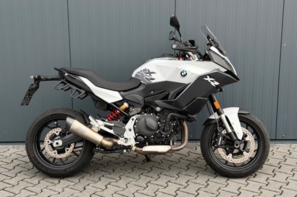 BMW F 900 XR