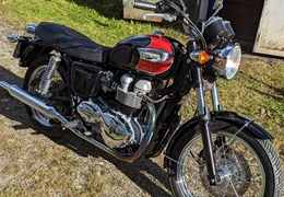 Gebrauchte Triumph Bonneville T100 Gebrauchte Triumph Bonneville T100