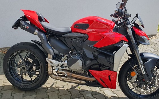 Gebrauchtmotorrad Ducati Streetfighter V2 - Bild 1