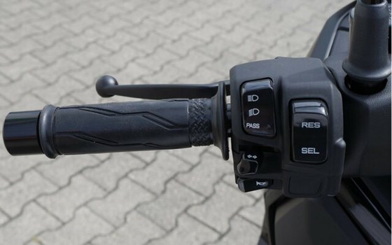 Gebrauchtmotorrad Yamaha XMAX 125 - Bild 15