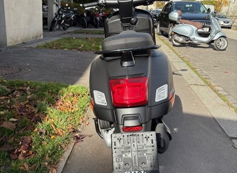 Gebrauchtmotorrad Vespa GTS 125 Super Sport - Bild 4