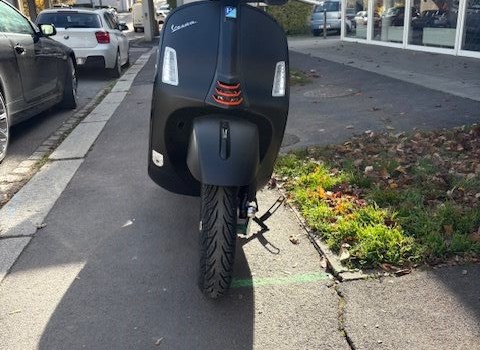 Gebrauchtmotorrad Vespa GTS 125 Super Sport - Bild 3