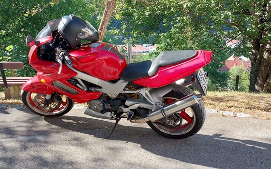 Gebrauchtmotorrad Honda VTR 1000 F Fire Storm - Bild 7