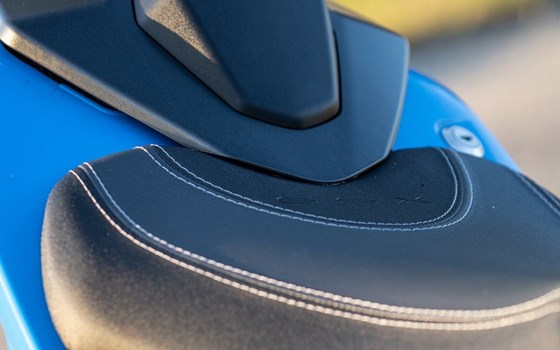 Gebrauchtmotorrad Suzuki GSX-8S - Bild 4