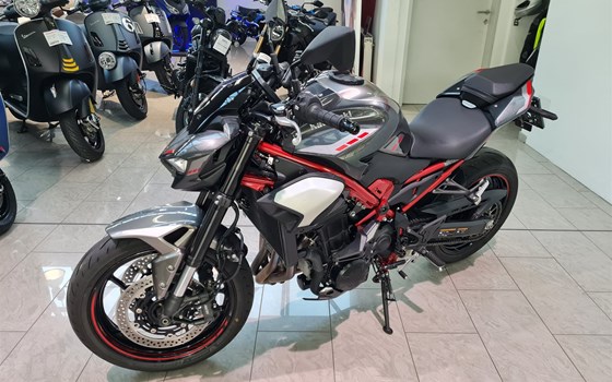 Gebrauchtmotorrad Kawasaki Z900 - Bild 3