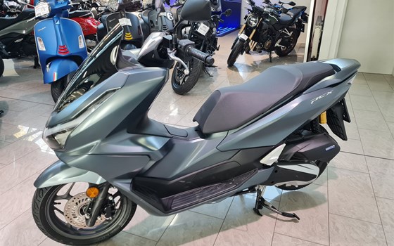 Gebrauchtmotorrad Honda PCX125 - Bild 3