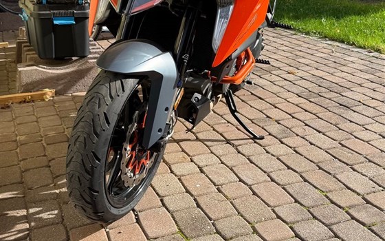 Gebrauchtmotorrad KTM 1290 Super Duke GT - Bild 4