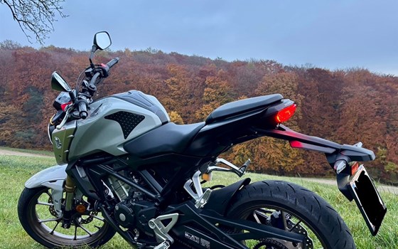 Gebrauchtmotorrad Honda CB125R - Bild 4