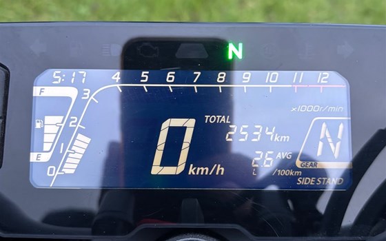 Gebrauchtmotorrad Honda CB125R - Bild 5