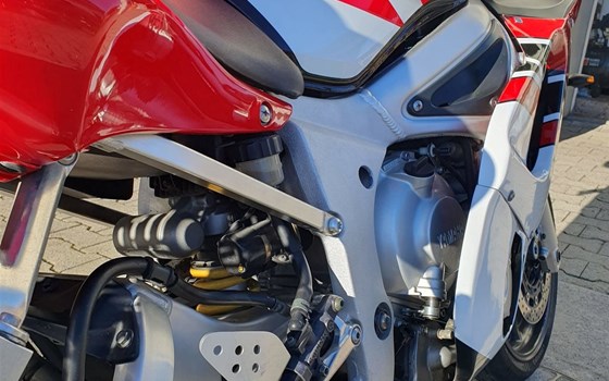 Gebrauchtmotorrad Yamaha YZF-R6 - Bild 5