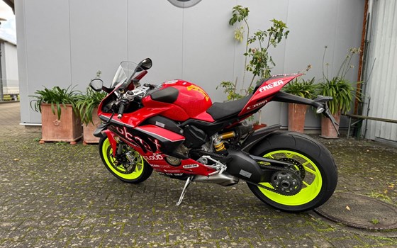 Gebrauchtmotorrad Ducati Panigale V4 - Bild 7