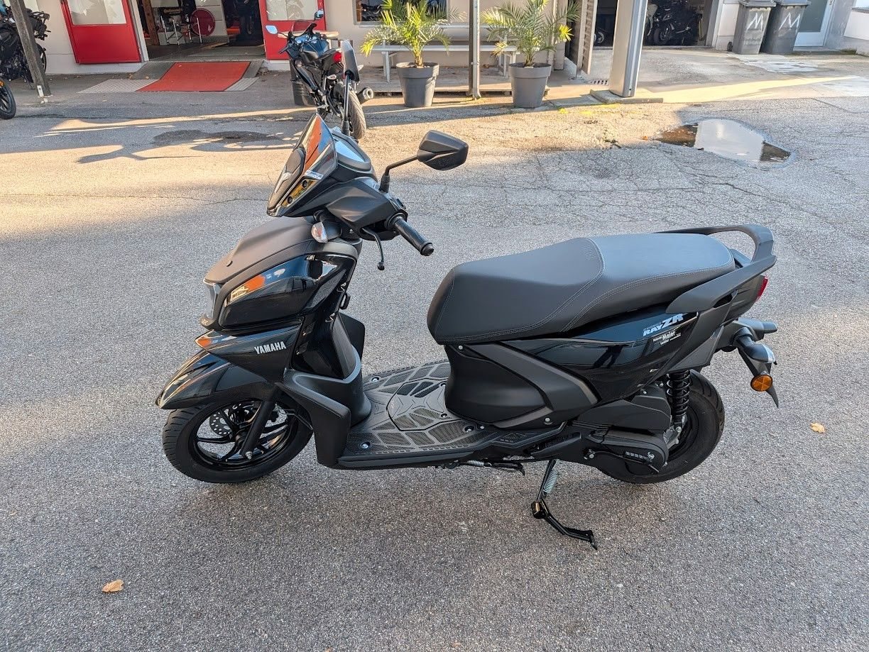 Yamaha RayZR 