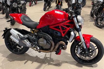 Ducati Monster 1200