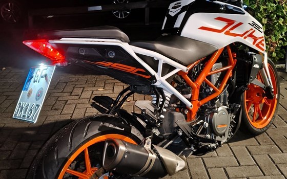 Gebrauchtmotorrad KTM 390 Duke - Bild 4