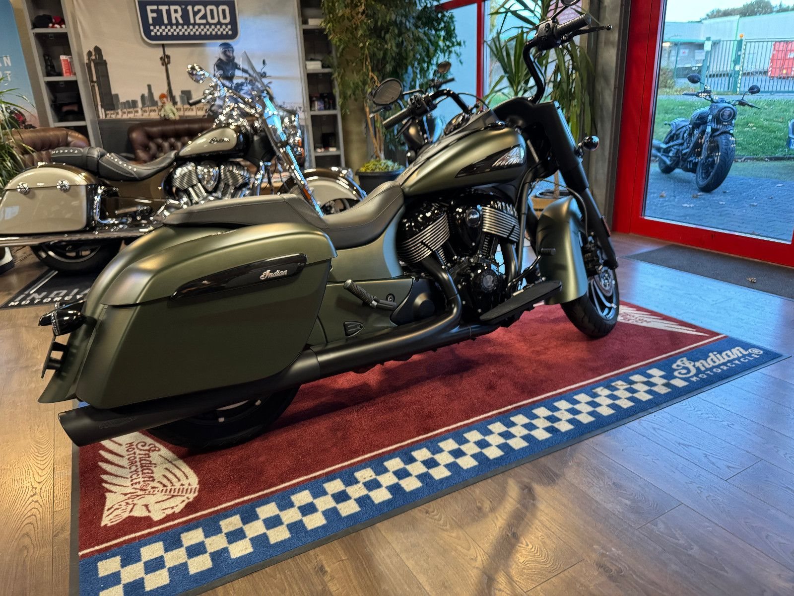 Indian Springfield Dark Horse 