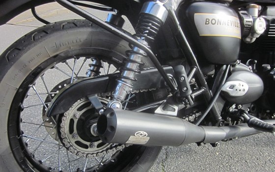 Gebrauchtmotorrad Triumph Bonneville T120 Gold Line - Bild 11