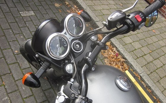 Gebrauchtmotorrad Triumph Bonneville T120 Gold Line - Bild 3