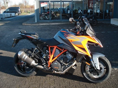 1290 Super Duke GT