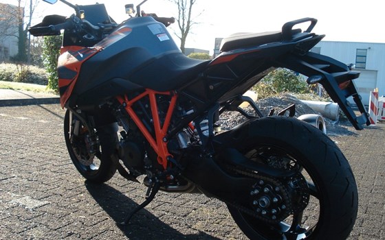Neufahrzeug KTM 1290 Super Duke GT - Bild 3