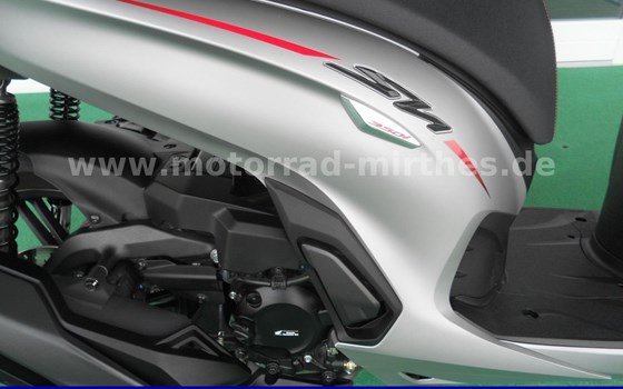 Gebrauchtmotorrad Honda SH350i - Bild 10