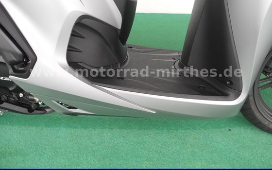 Gebrauchtmotorrad Honda SH350i - Bild 8