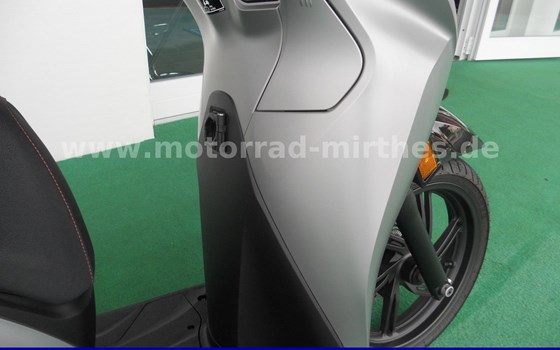 Gebrauchtmotorrad Honda SH350i - Bild 9