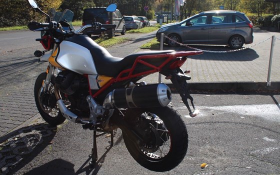 Gebrauchtmotorrad Moto Guzzi V85 TT - Bild 3