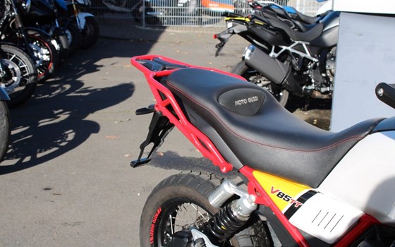 Gebrauchtmotorrad Moto Guzzi V85 TT - Bild 7