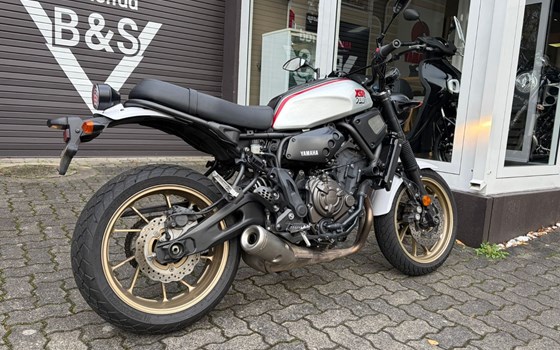 Gebrauchtmotorrad Yamaha XSR700 XTribute - Bild 3