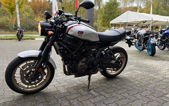 Gebrauchtmotorrad Yamaha XSR700 XTribute - Bild 7