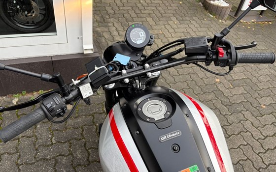 Gebrauchtmotorrad Yamaha XSR700 XTribute - Bild 9