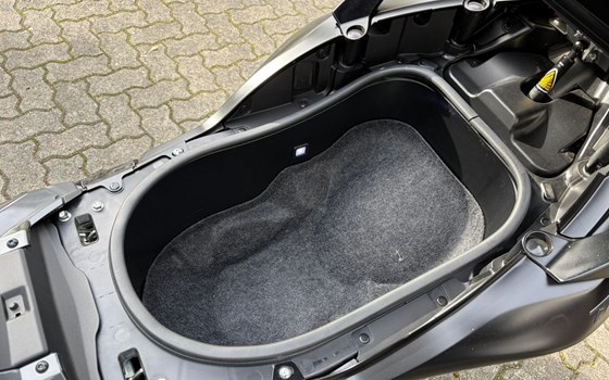 Gebrauchtmotorrad Yamaha TMAX 560 Tech Max - Bild 12