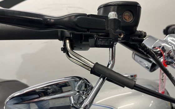 Gebrauchtmotorrad Harley-Davidson Sportster XL 883 - Bild 12