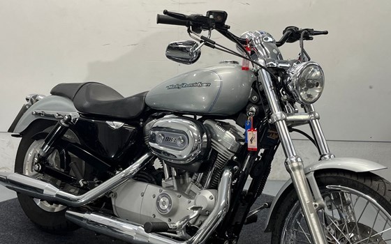 Gebrauchtmotorrad Harley-Davidson Sportster XL 883 - Bild 2