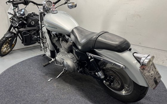 Gebrauchtmotorrad Harley-Davidson Sportster XL 883 - Bild 5