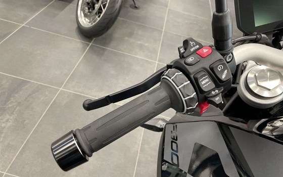 Gebrauchtmotorrad BMW F 900 R - Bild 7