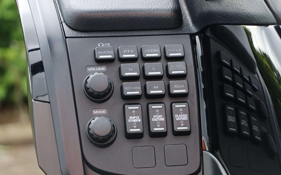 Gebrauchtmotorrad Honda GL 1800 F6B - Bild 11